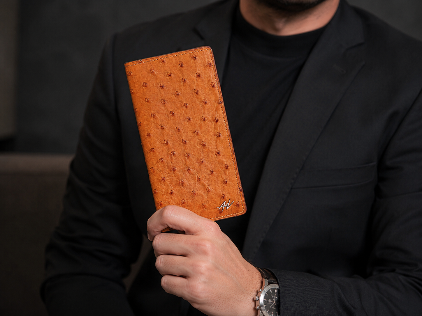 How Long Does a Leather Wallet Last? The Definitive Guide