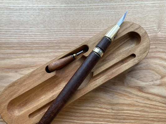 Leather cutting knife