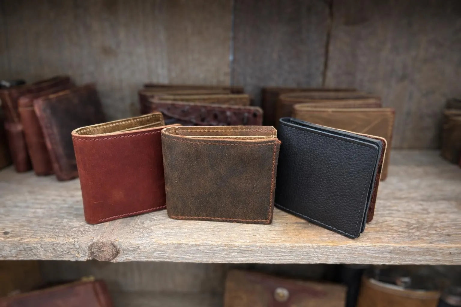 How to choose a leather wallet: the ultimate buyer's guide