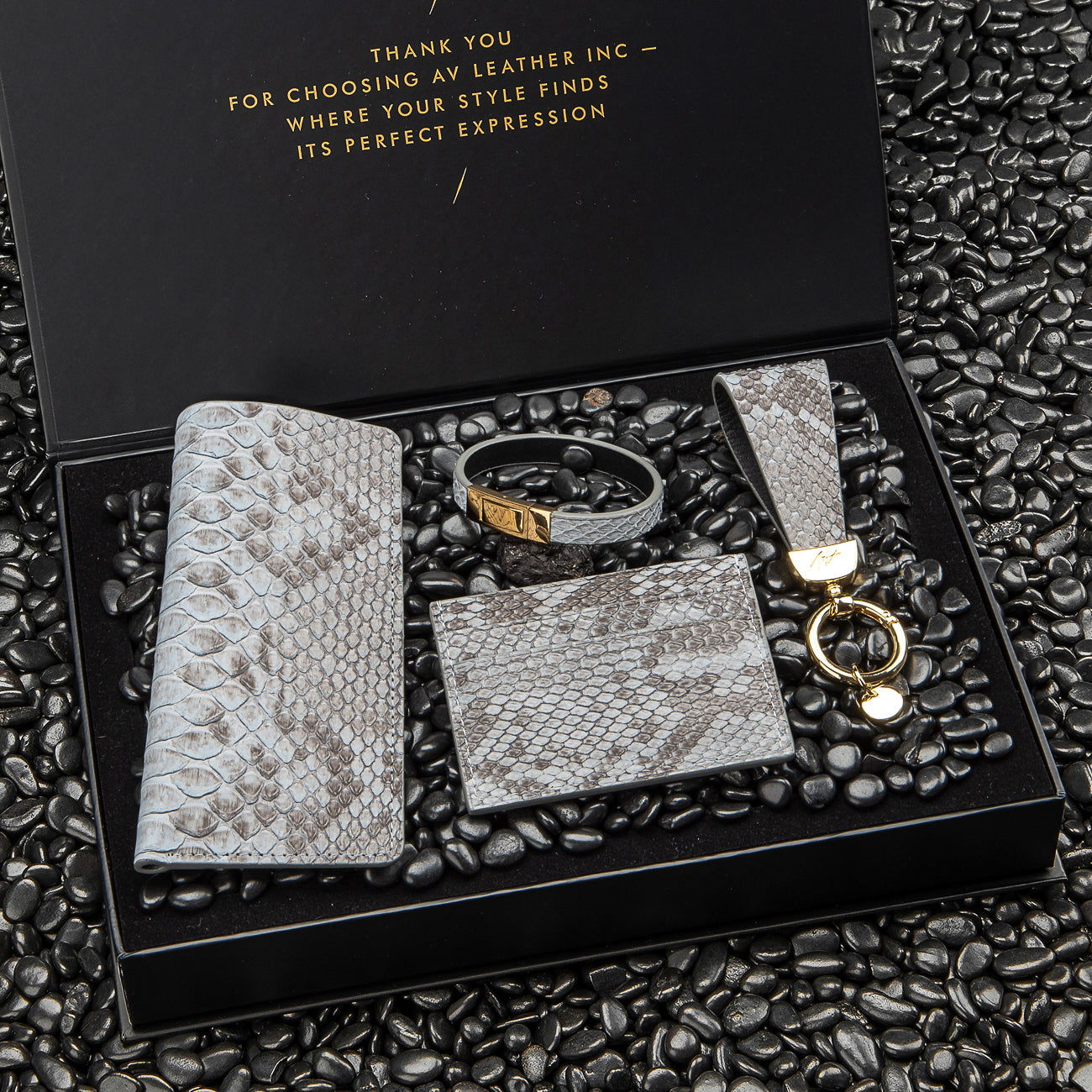 Python Gift Set buy with delivery - A&V