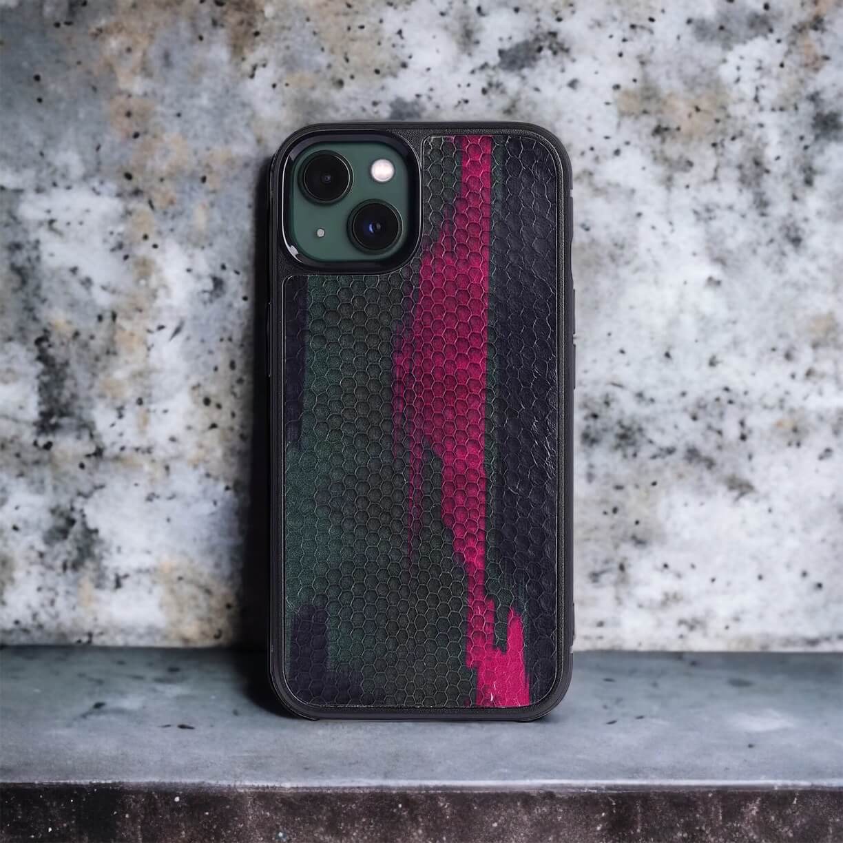 Classic Case For iPhone 13 in Cobra