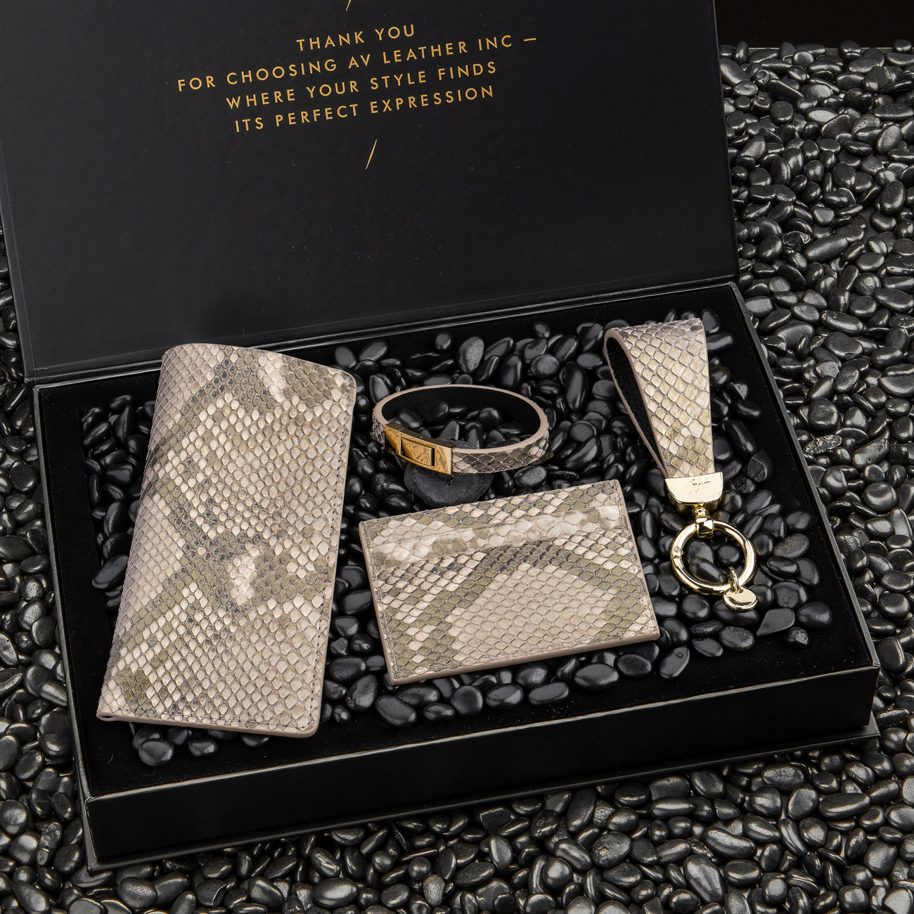 Python Gift Set buy with delivery - A&V