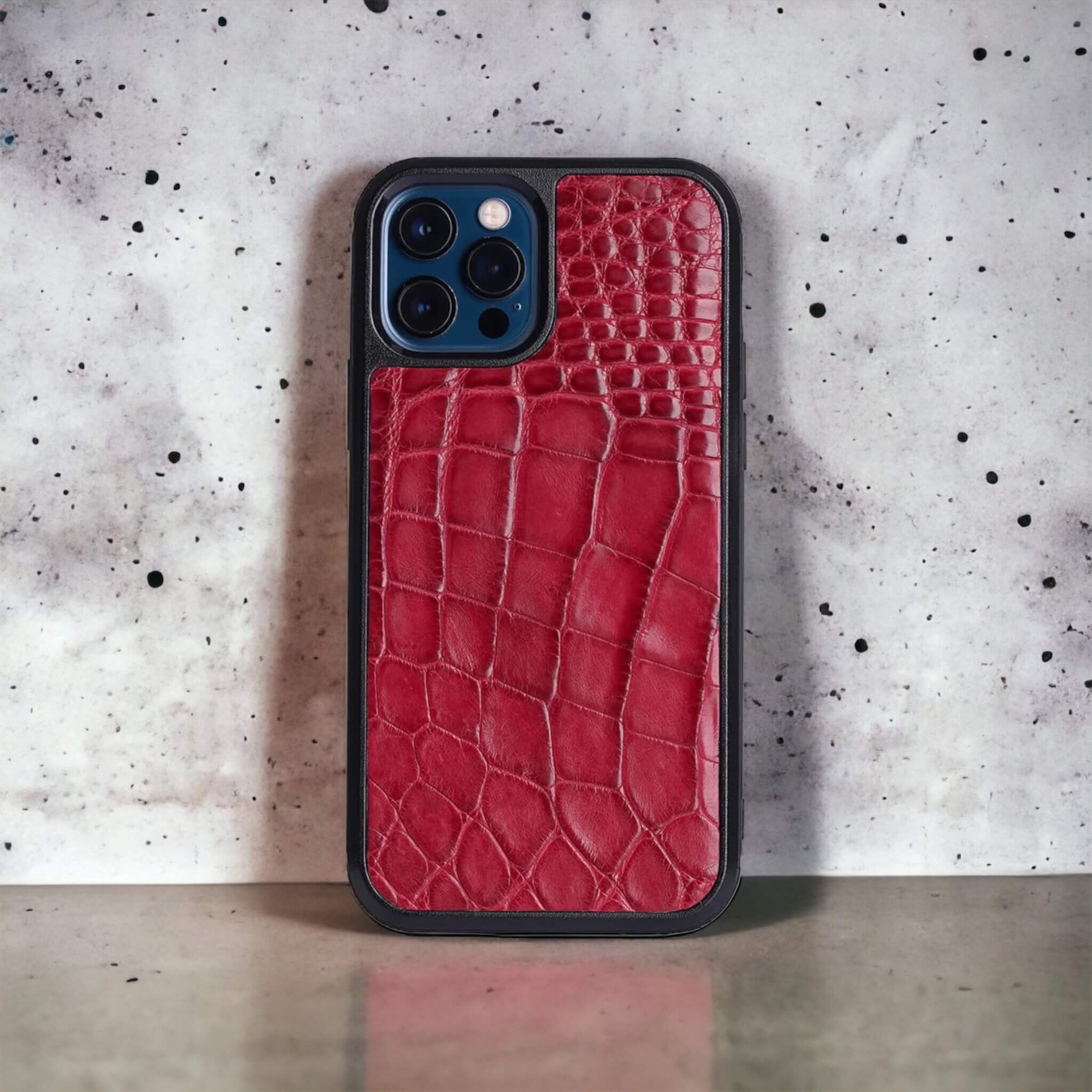 Classic Case For iPhone 12 Pro & 12 in Alligator