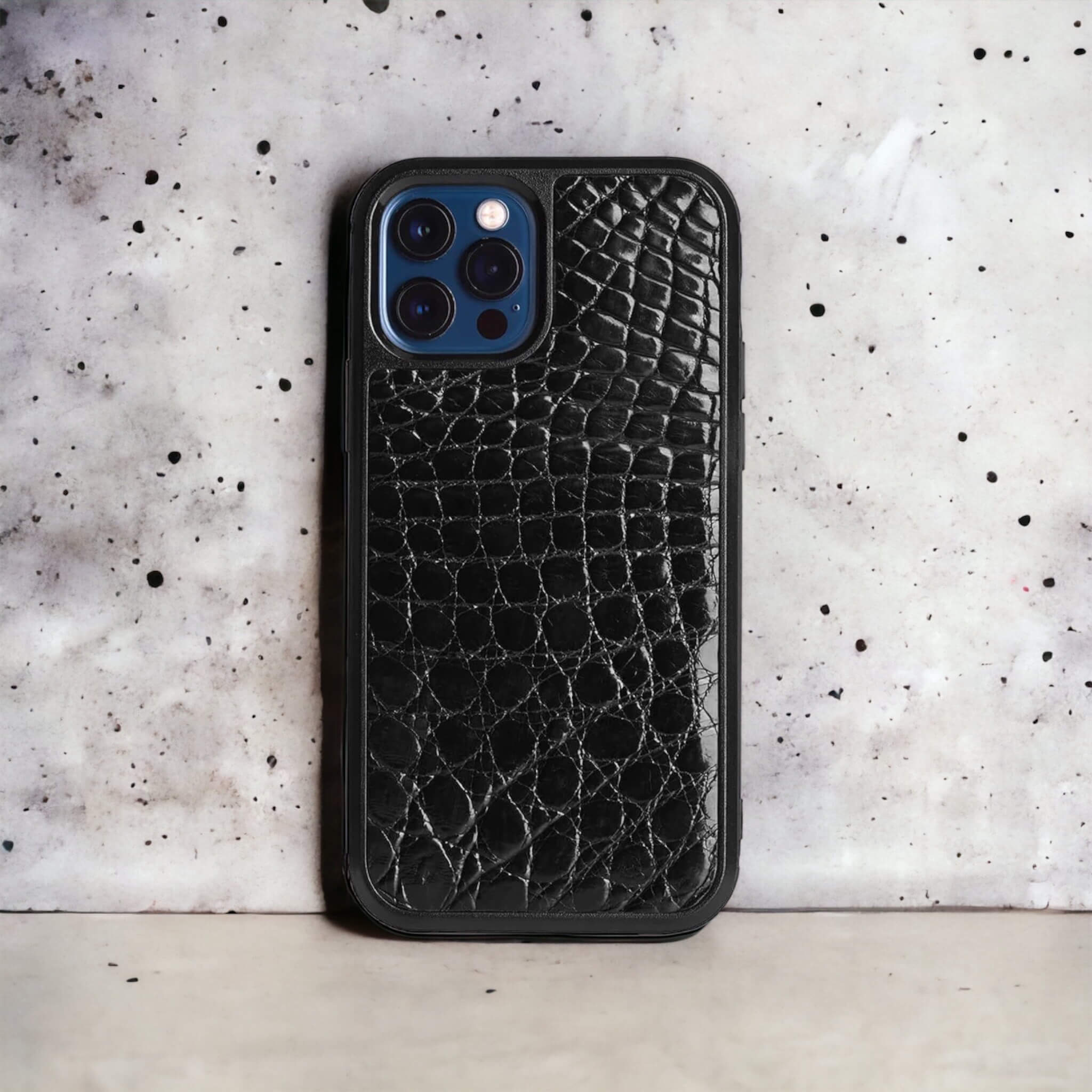 Classic Case For iPhone 12 Pro & 12 in Alligator