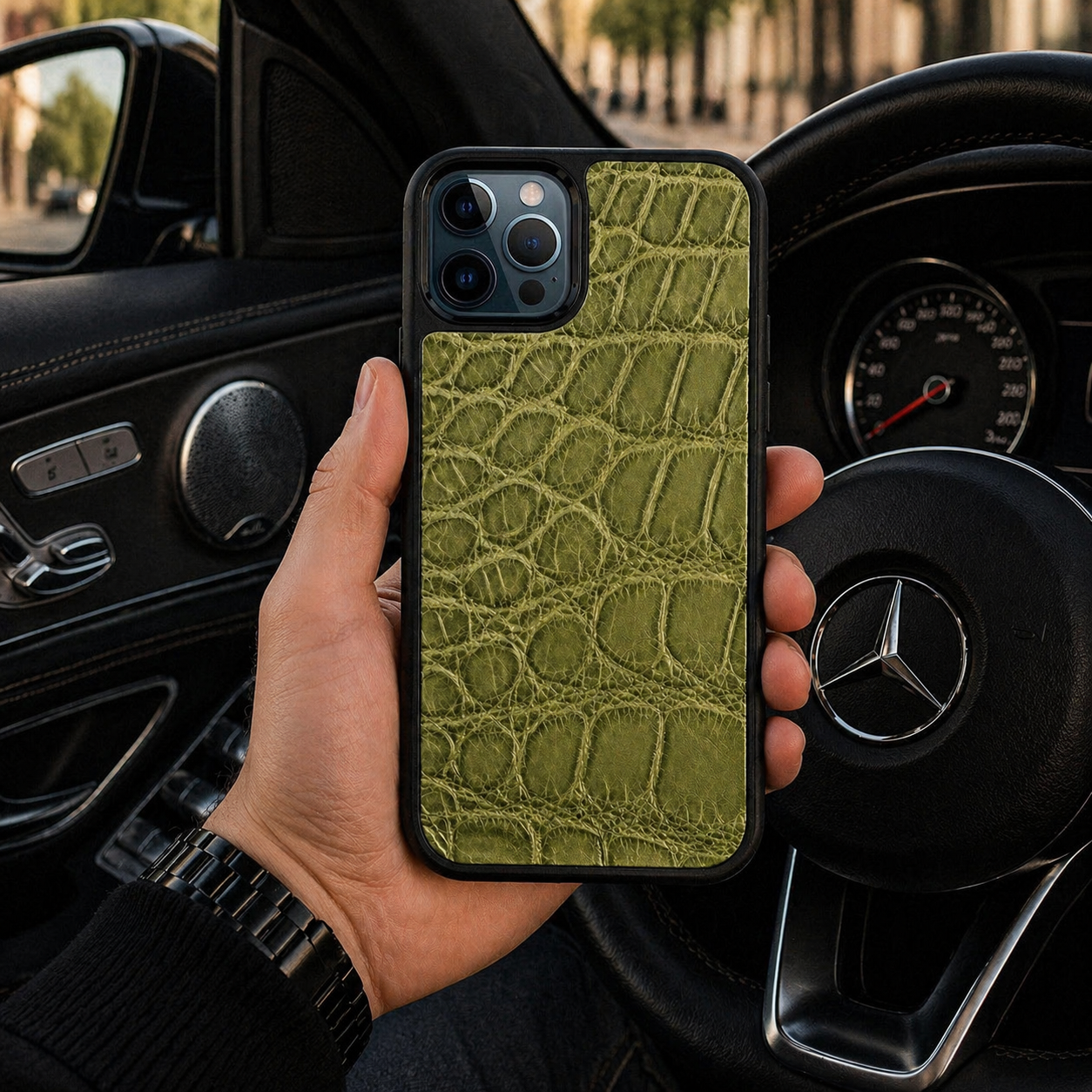 Classic Case For iPhone 12 Pro & 12 in Alligator