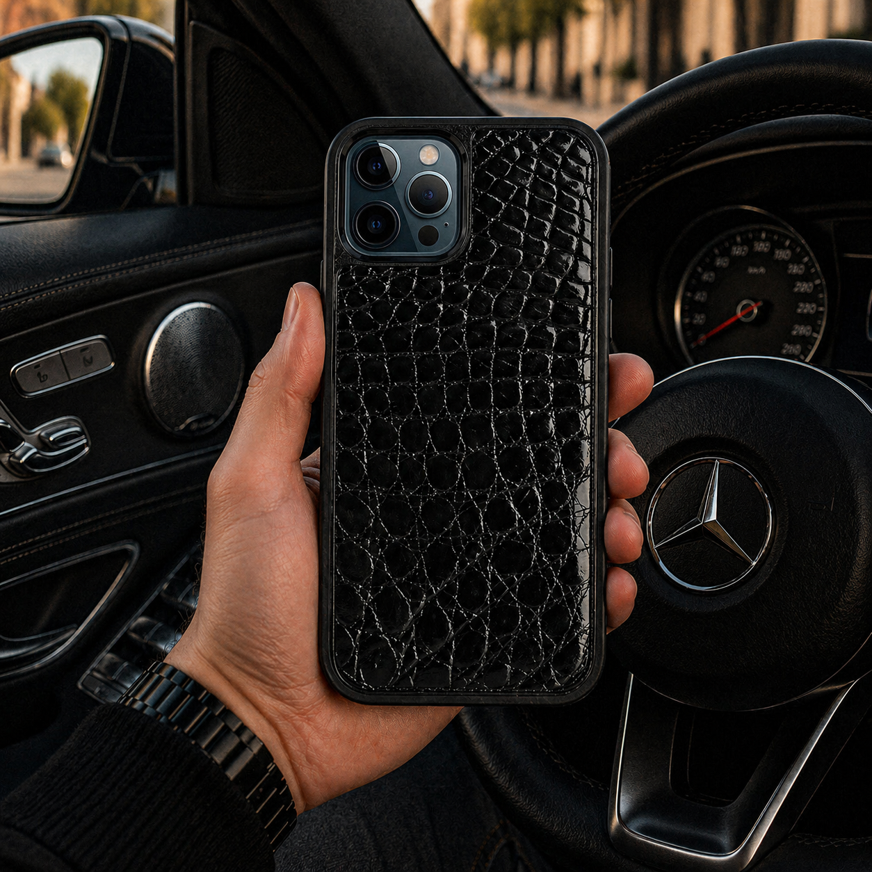 Classic Case For iPhone 12 Pro & 12 in Alligator