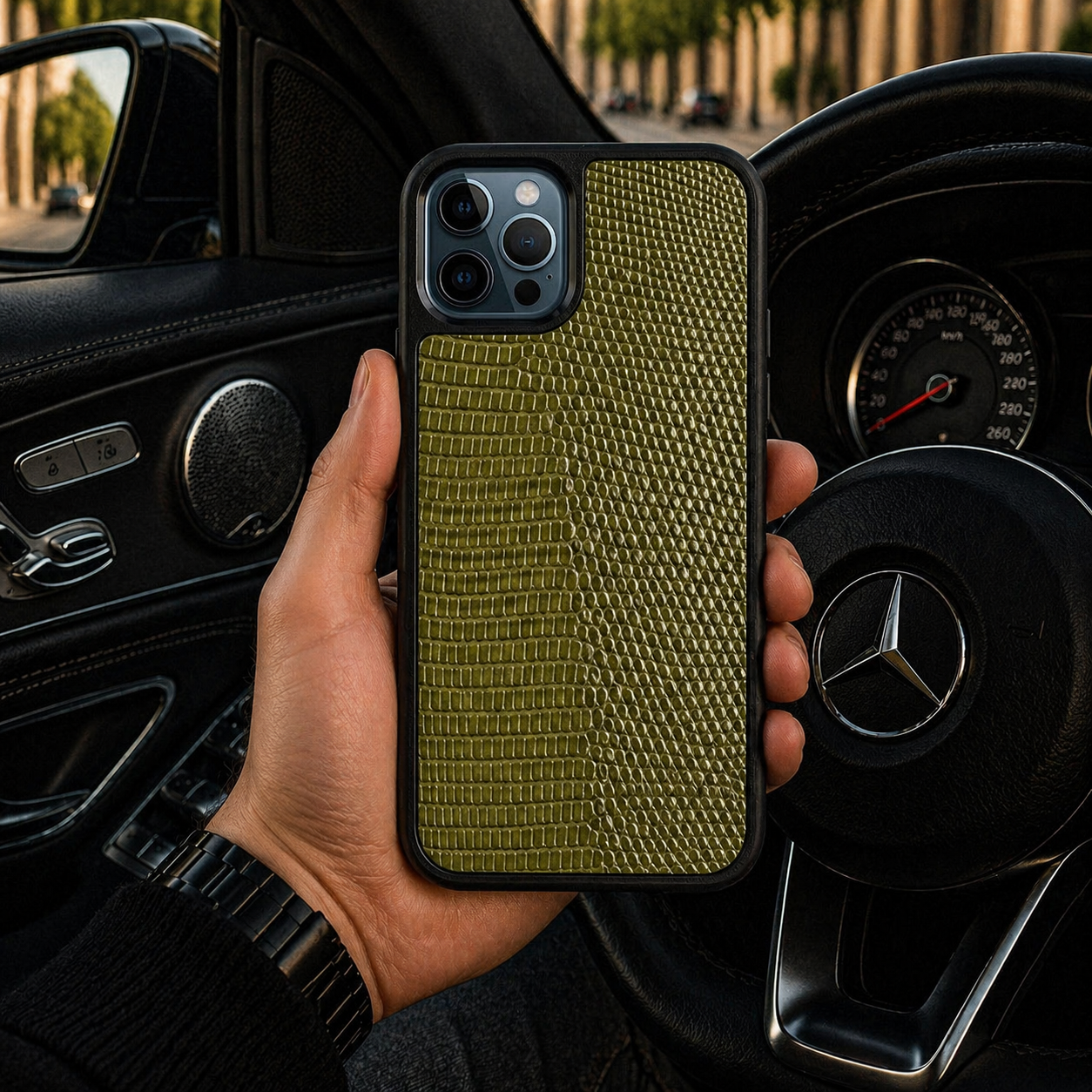 Classic Case For iPhone 12 Pro & 12 in Lizard