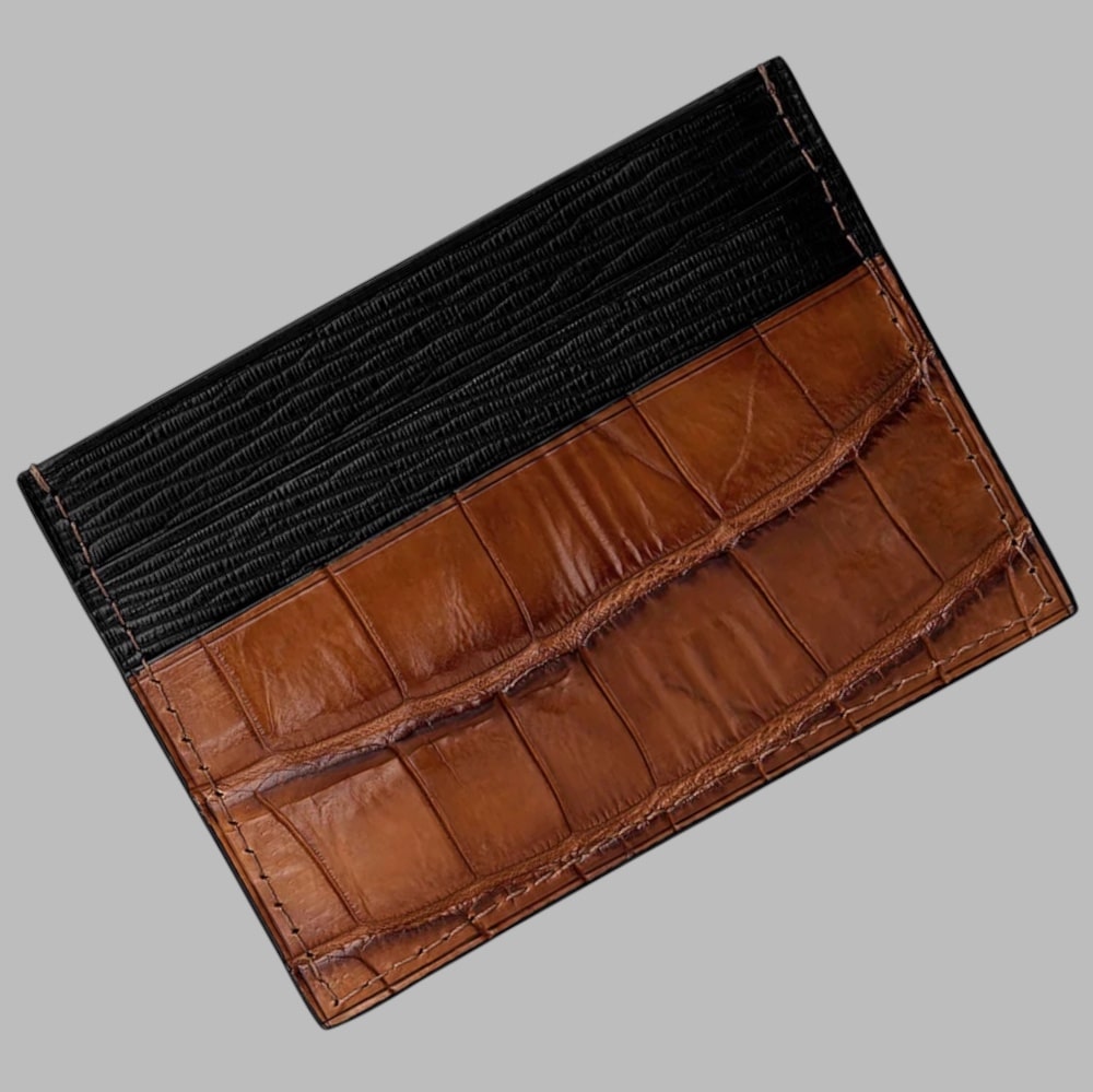 Card Holder in Alligator