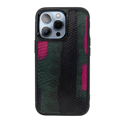 PHONE 13 PRO CASES COBRA BLACK AND GREEN